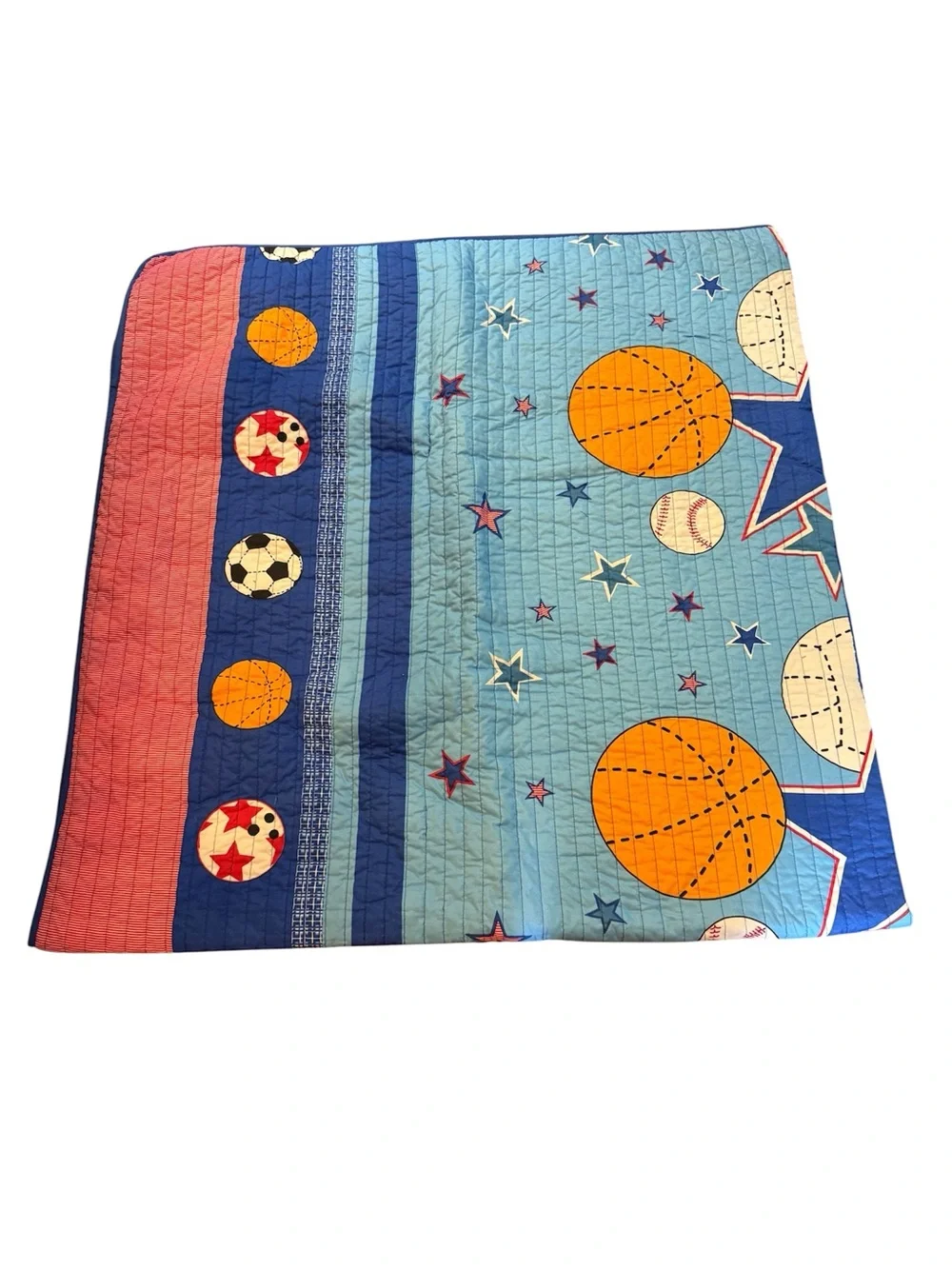 Full Size Sports Themed Quilt Set with Two Pillow Shams